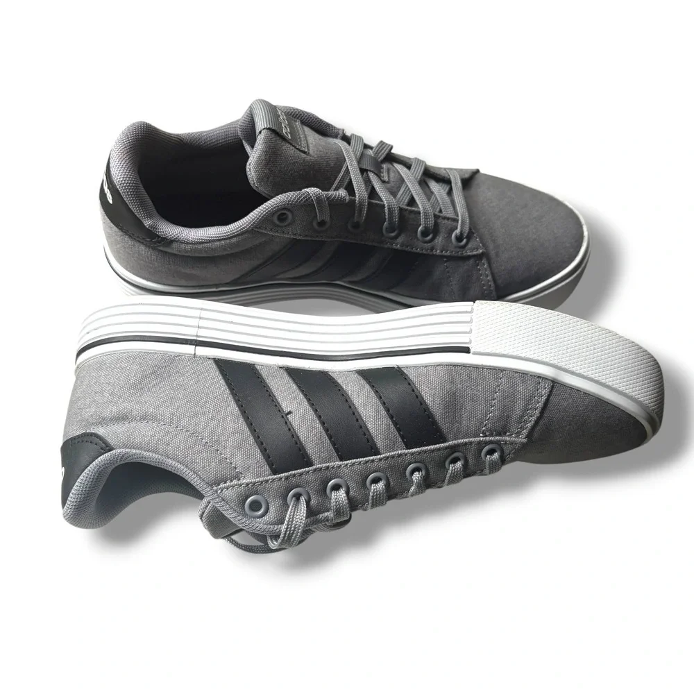 Adidas Daily 4.0 Women's Grey Canvas Low Top Skate Sneakers IF4493 Size 7.5